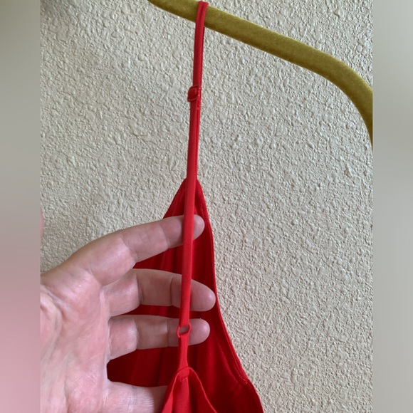 Lulu’s Red Cutout Tie Back Dress 🌴 - Picture 6 of 10